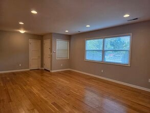 1545 Brookside Dr in Santa Rosa, CA - Building Photo - Building Photo
