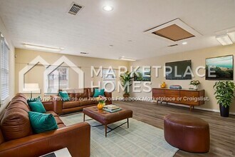 2105 Pinewood Dr in Covington, GA - Building Photo - Building Photo