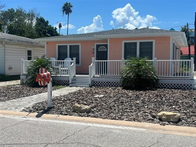 5 82nd Ave in Treasure Island, FL - Building Photo - Building Photo