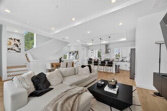 4806 Gano St in Houston, TX - Building Photo - Building Photo