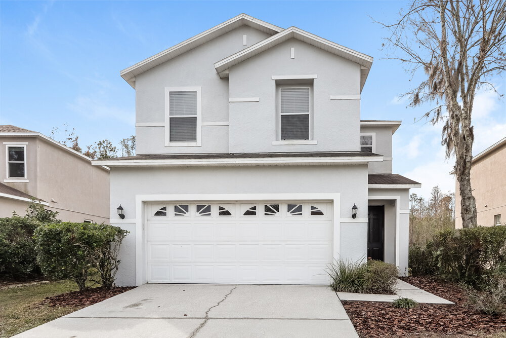 27008 Stillbrook Dr in Wesley Chapel, FL - Building Photo