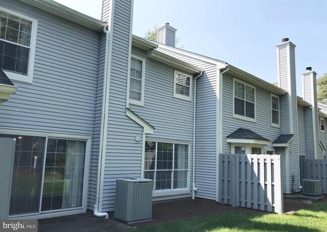 21 Colebrook Ct in Princeton, NJ - Building Photo - Building Photo