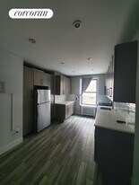 720 Riverside Dr in New York, NY - Building Photo