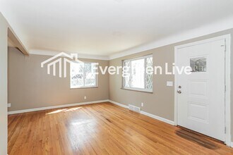 2448 Banning Rd in Cincinnati, OH - Building Photo - Building Photo