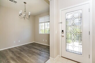 7560 Bright Eyed Ct in Las Vegas, NV - Building Photo - Building Photo