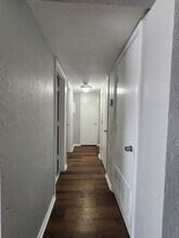 313 Country Club Oval in Daytona Beach, FL - Building Photo - Building Photo