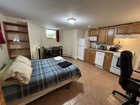 65 Inman St, Unit #B1 Apartamentos