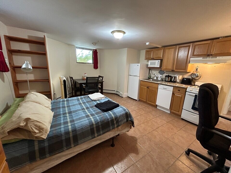 65 Inman St, Unit #B1 in Cambridge, MA - Foto de edificio