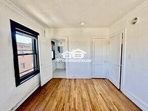 2807 Grand Ave in Des Moines, IA - Building Photo - Building Photo