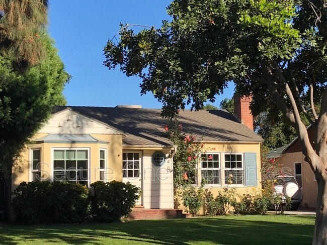property at 340 W Spazier Ave