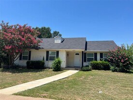 5229 Goodman Dr in The Colony, TX - Building Photo
