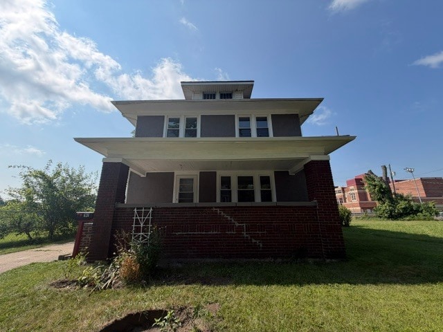 property at 626 E Dayton St