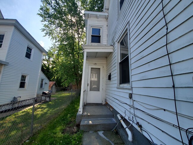 19-21-21 Taylor St