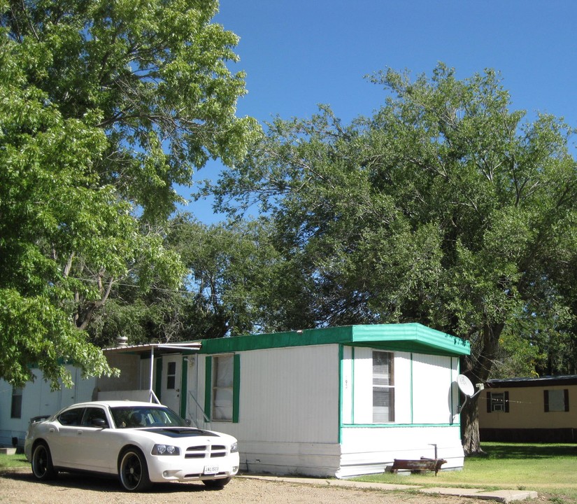 710 S Western Ave in Liberal, KS - Building Photo