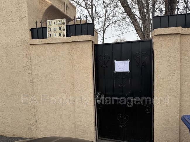 116 Maple St SE in Albuquerque, NM - Building Photo - Building Photo