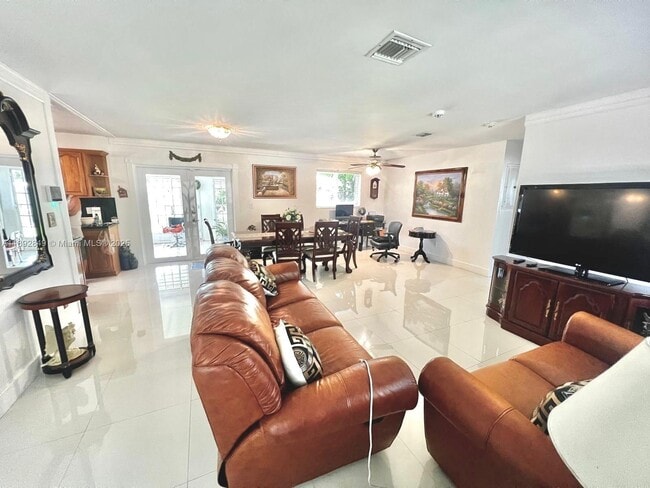 17955 NW 44th Ct in Miami Gardens, FL - Building Photo - Building Photo