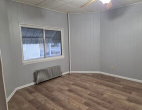 254 Main St, Unit 1st level in Duryea, PA - Building Photo - Building Photo