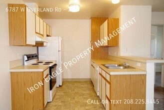 6787 W Overland Rd in Boise, ID - Building Photo - Building Photo