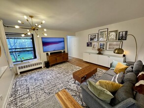 2329 Hudson Terrace in Fort Lee, NJ - Building Photo - Building Photo