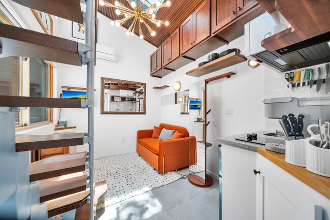 property at 1942 North Avenue 51