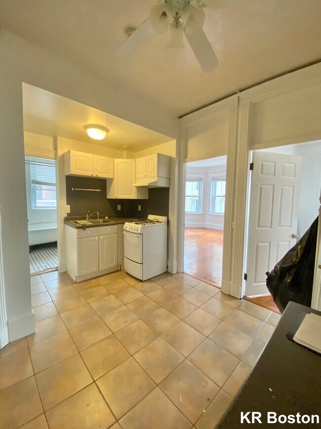 65 Hemenway St in Boston, MA - Building Photo - Building Photo