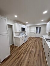 110 Small St in Westminster, SC - Building Photo - Building Photo