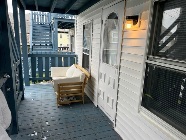 21 Siren St in Winthrop, MA - Building Photo - Building Photo