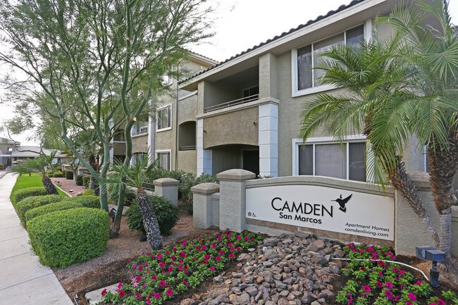 Camden San Marcos