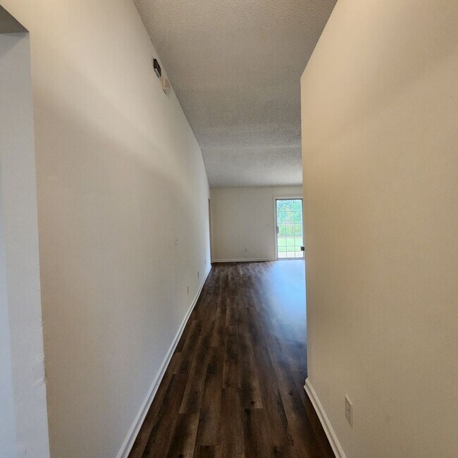 7910 Georgia Jack Dr N in Jacksonville, FL - Building Photo - Building Photo