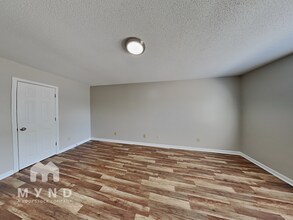 206 Brandon Ridge Cir in Stockbridge, GA - Building Photo - Building Photo