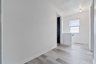 01 Midland Heights Cir in Midland, PA - Building Photo - Building Photo