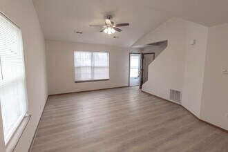 1627 Bold Ruler Ct in Columbia, MO - Building Photo - Building Photo