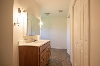 2339 Beverly St in Bridge City, TX - Building Photo - Building Photo