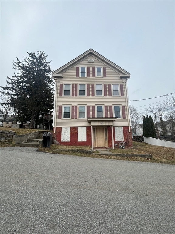 property at 40 Church St