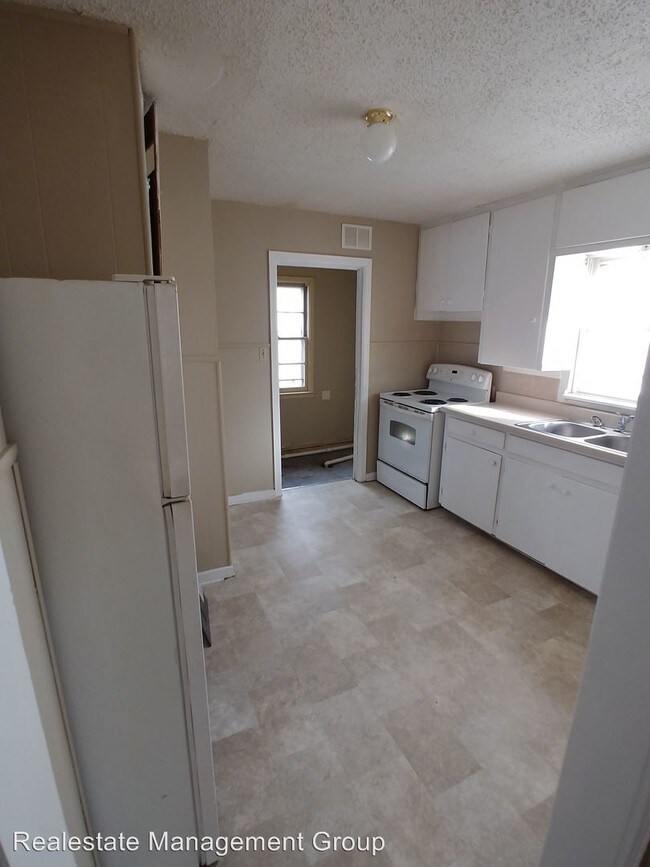 1912 N Grove St in Wichita, KS - Building Photo - Building Photo