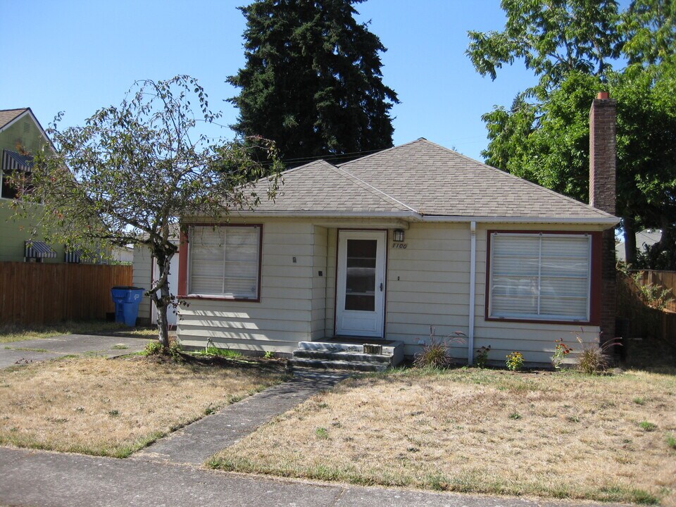 1100 Z St in Vancouver, WA - Foto de edificio