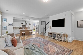 1223 Homecoming Blvd in Ravenel, SC - Building Photo - Building Photo