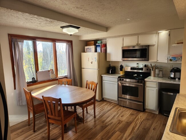 107 5th Ave in Oswego, NY - Building Photo - Building Photo