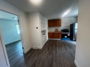 19 Joffre St in East Haven, CT - Building Photo - Building Photo