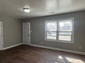 1105 Sparks Rd in Lexington, KY - Building Photo - Building Photo