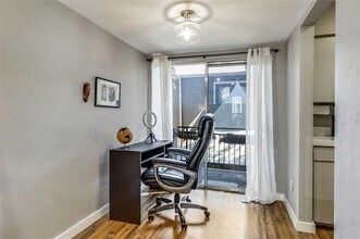 4020 Holland Ave in Dallas, TX - Building Photo - Building Photo