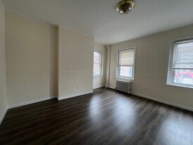 211 Harrison Ave, Unit 2 in Boston, MA - Building Photo