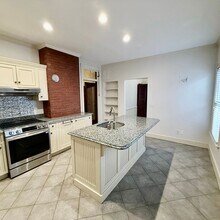 172 Eastern Promenade in Portland, ME - Building Photo - Building Photo