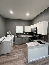 2604 Mills St in Houston, TX - Building Photo - Building Photo
