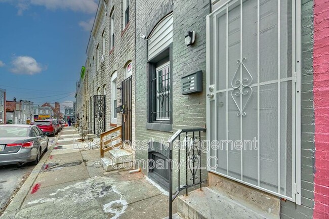 722 N Port St in Baltimore, MD - Building Photo - Building Photo