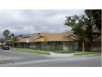 282 E Jackson St in Rialto, CA - Building Photo