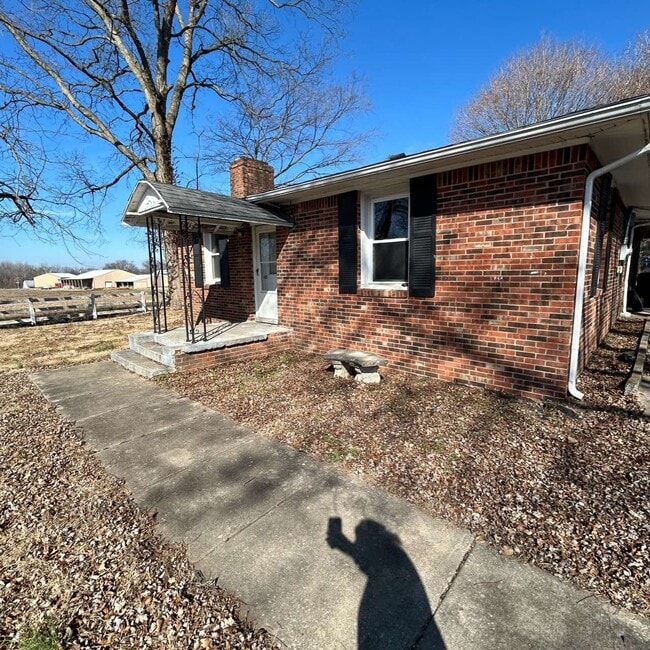 property at 226 Magnolia St