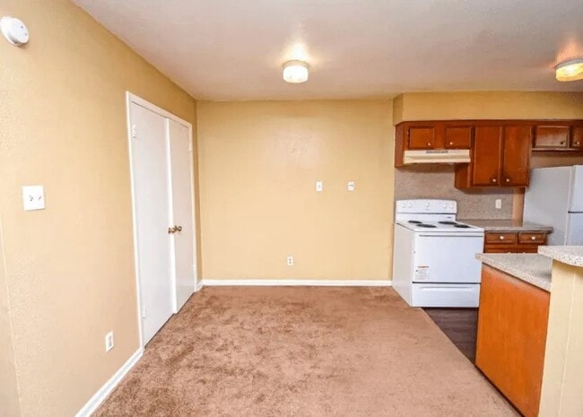 property at 1845 5th St
