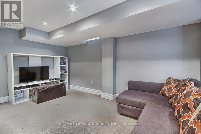 3 Cornerstone Rd in Markham, ON - Building Photo - Building Photo