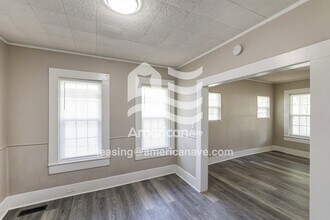 7110 1st Ave S in Birmingham, AL - Foto de edificio - Building Photo